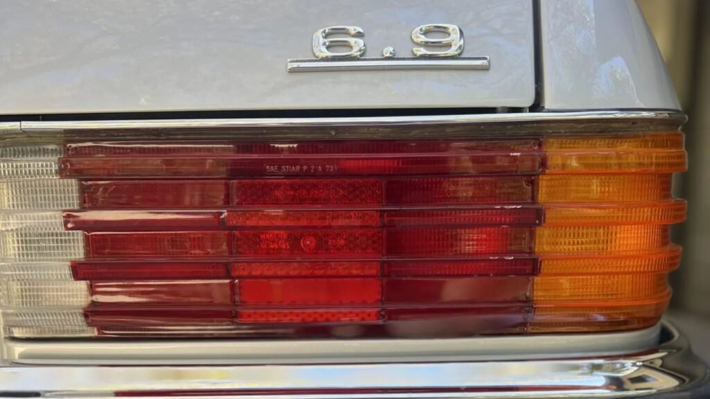 This 50-Year-Old Icon Is Still A Class-Leading Luxury Car Today