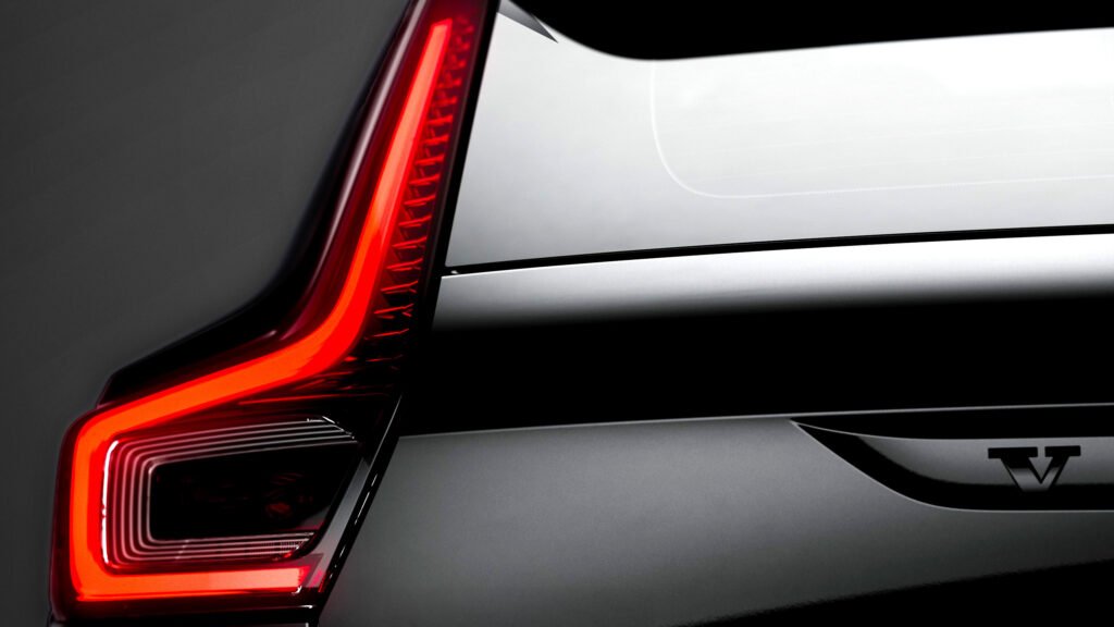 Volvo Drivers Might Actually Have To Rely On Mirrors After Glitch Hits 413K Cars