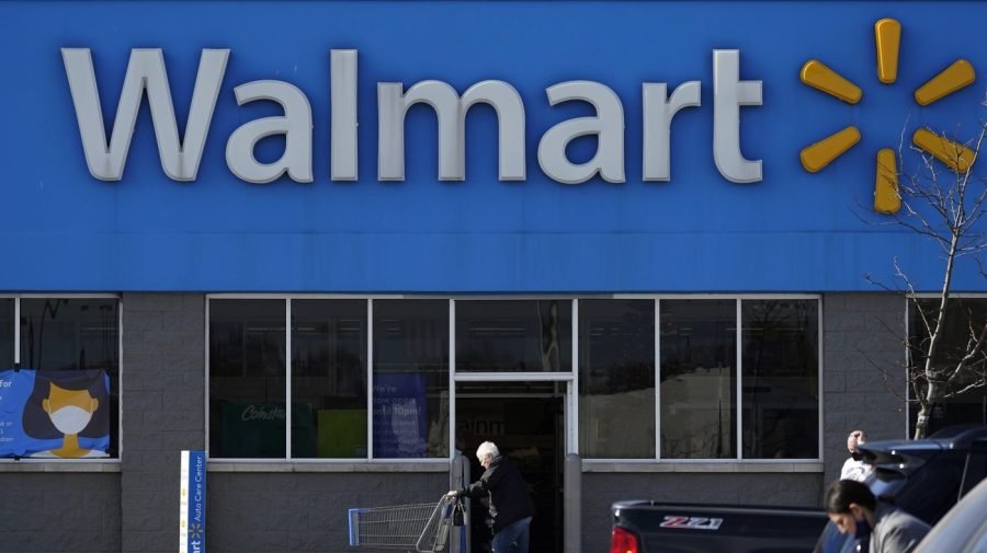 Walmart slashing 1.5K corporate jobs