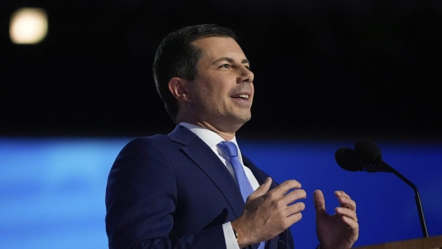 Buttigieg warns Democrats returning to past status quo would fail