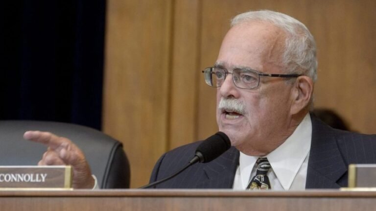 Connelly's former chief of staff launches bid for boss' House seat
