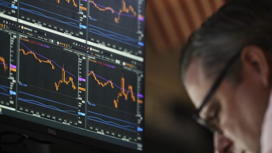 Fewer Americans see stocks as ideal long-term investment: Gallup