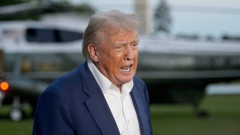Judge blocks Trump’s dismantling of three agencies 