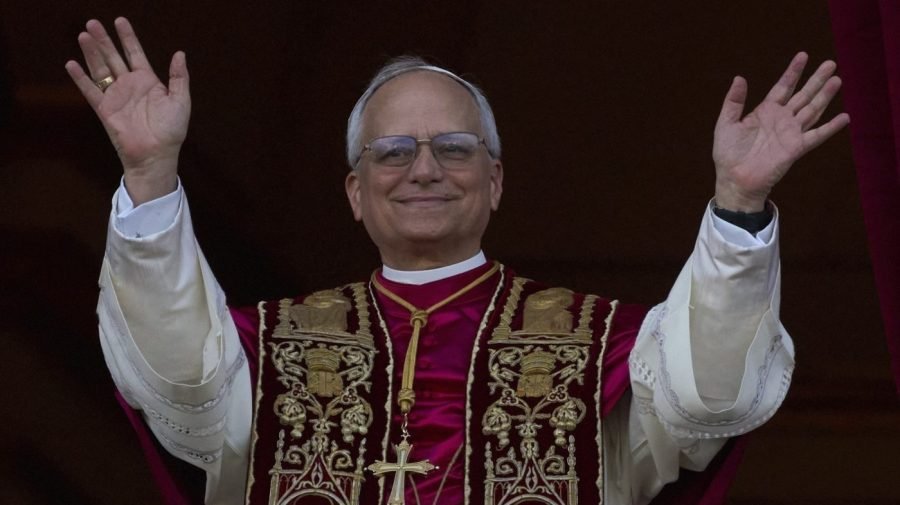 'A son of Chicago': High School where Pope Leo once taught celebrates history