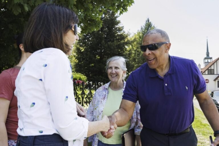 Democrat ousts incumbent Republican in Omaha mayoral race