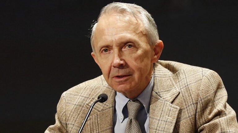Retired Supreme Court Justice David Souter dies at 85 
