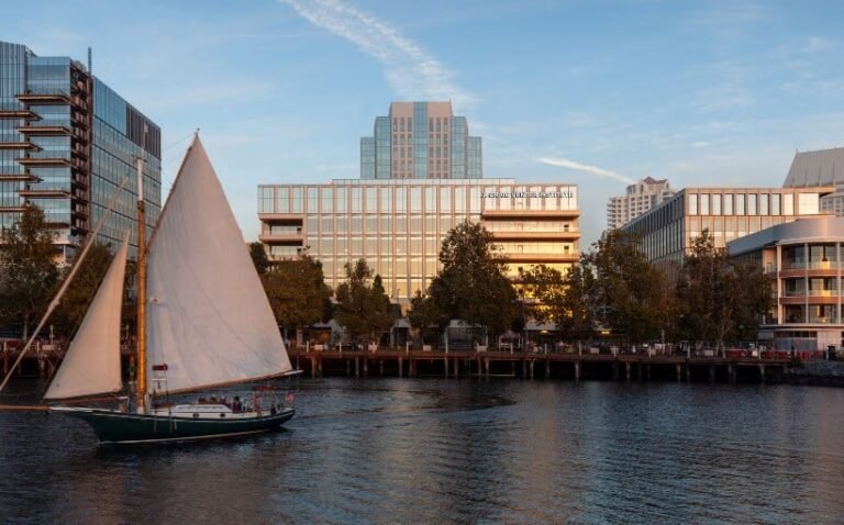 IQHQ Signs Venter Institute to Downtown San Diego Campus