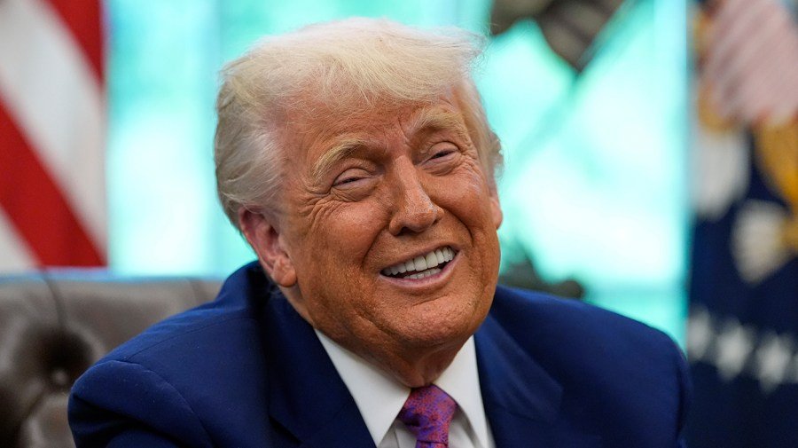 Democrats rip Trump ahead of meme coin dinner: 'Orgy of corruption'