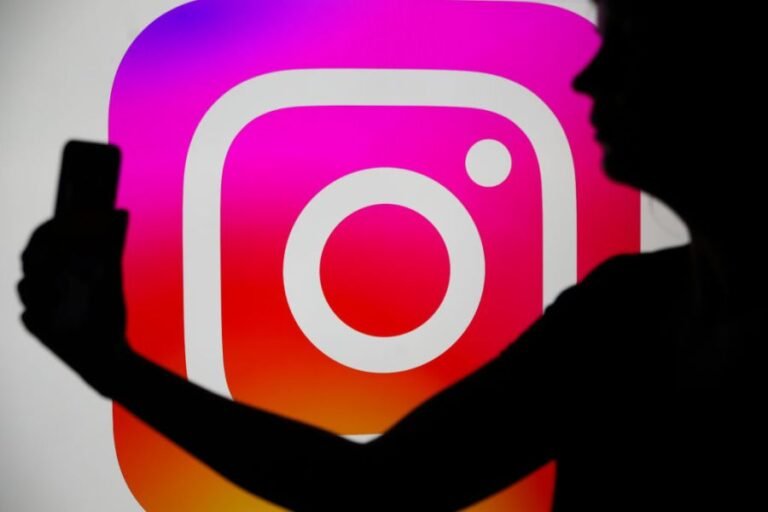 Mexican beauty influencer Valeria Márquez fatally shot during livestream