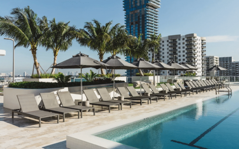 Rockwood Capital Obtains $88M Refi on Edgewater Apartments