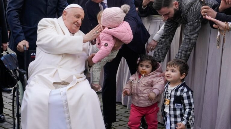 Popemobile to serve as Gaza children's health clinic in Francis's final wish