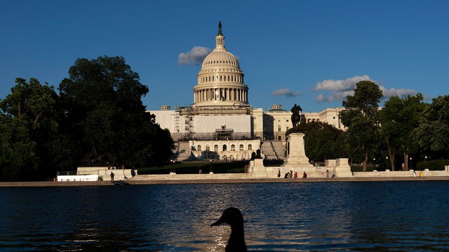 Morning Report — Rifts stall House GOP budget momentum