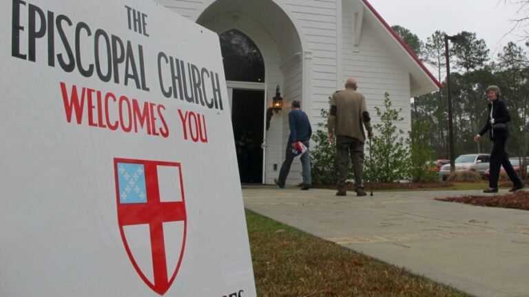 Episcopal Church halts refugee partnership with feds over white South Africans