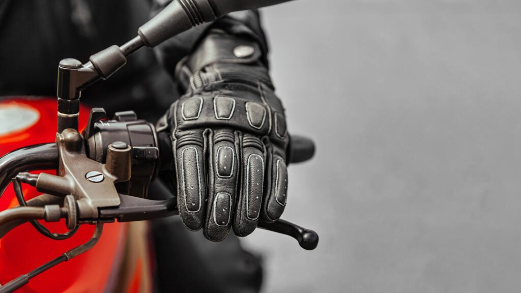 Are You Using Too Many Fingers On Your Motorcycle's Clutch And Brake?