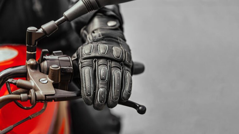 Are You Using Too Many Fingers On Your Motorcycle's Clutch And Brake?