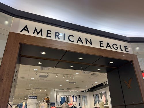 I Was Intimidated By American Eagle As A Teen & Now It’s Where I Buy My Mom Clothes