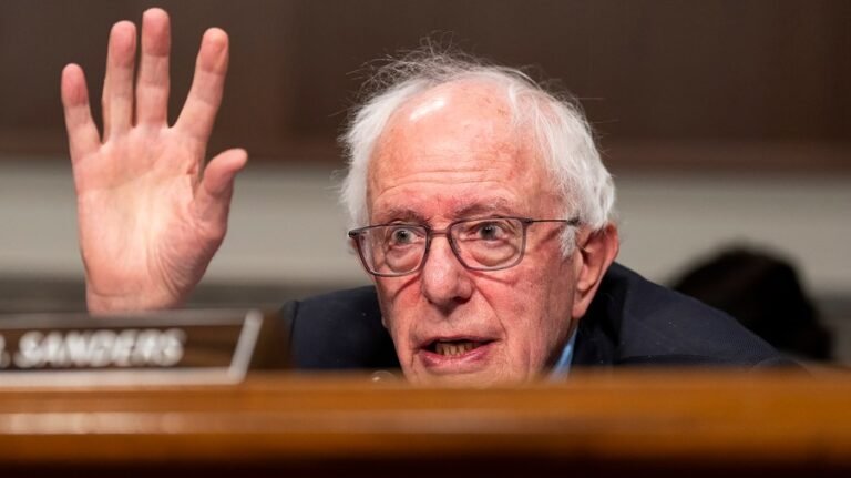 Sanders, Democrats urge Paramount not to settle Trump's '60 Minutes' lawsuit