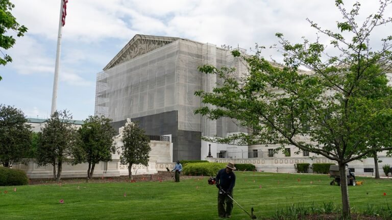 Supreme Court faces backlog of emergency cases