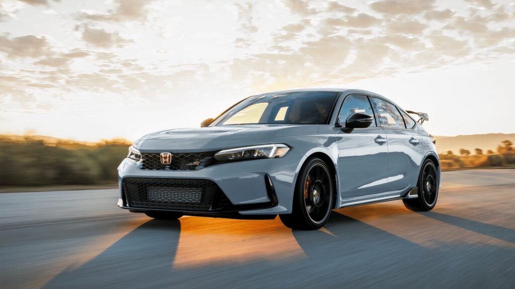 Best Hot Hatches | 2025 Hot Hatchbacks Rated | CarBuzz