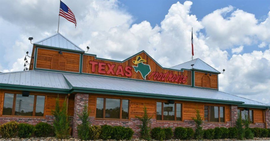 Texas Roadhouse Is Now America’s Favorite Restaurant (Sorry, Olive Garden!)