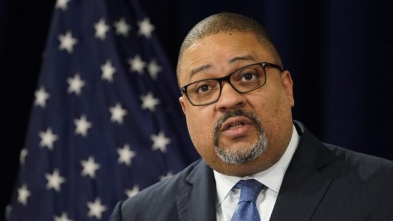 Alvin Bragg wins Democratic nod in Manhattan DA reelection bid