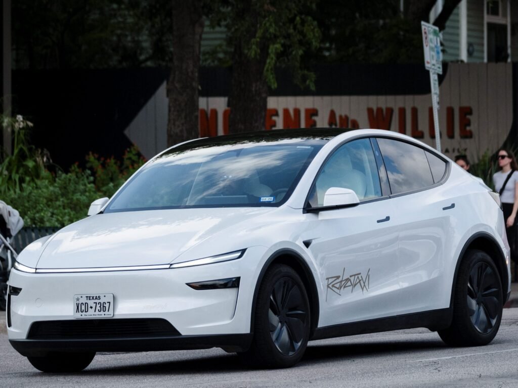 'Just kidding': See what happens when you try to tip Tesla's robotaxi