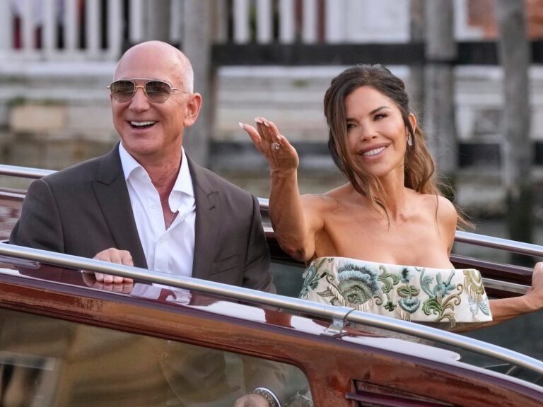 Jeff Bezos and Lauren Sánchez got married in a glamorous Italian wedding