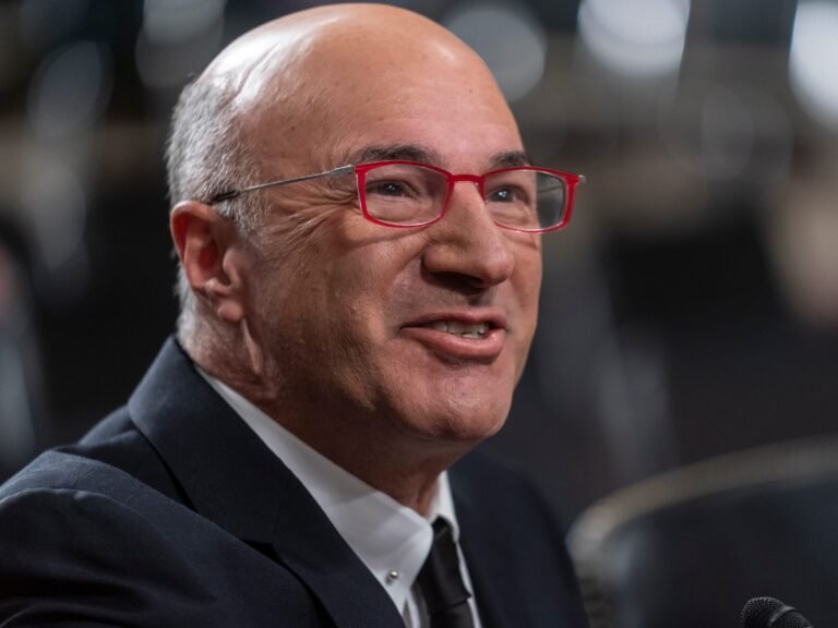 Kevin O'Leary has some advice for young aspiring entrepreneurs who don't know where to start