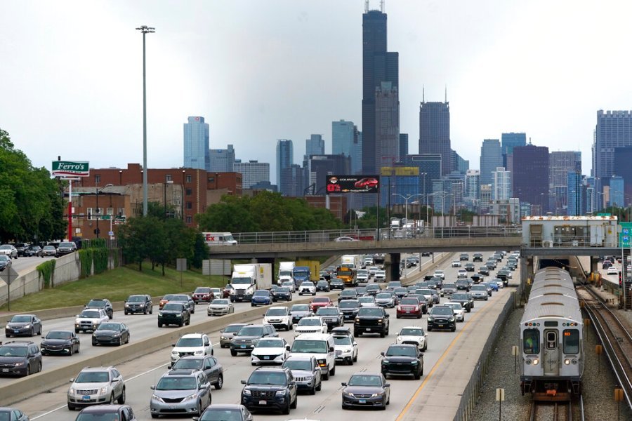 Traveling for July Fourth? When to expect the worst traffic, busiest airports