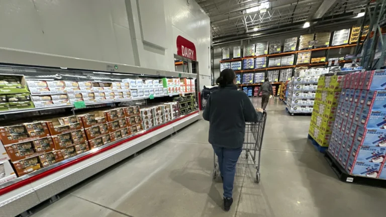 U.S. economy shrank more than expected in the first quarter