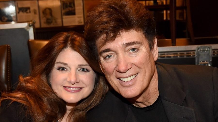 Ronnie McDowell had mini-stroke during Pennsylvania performance, son says