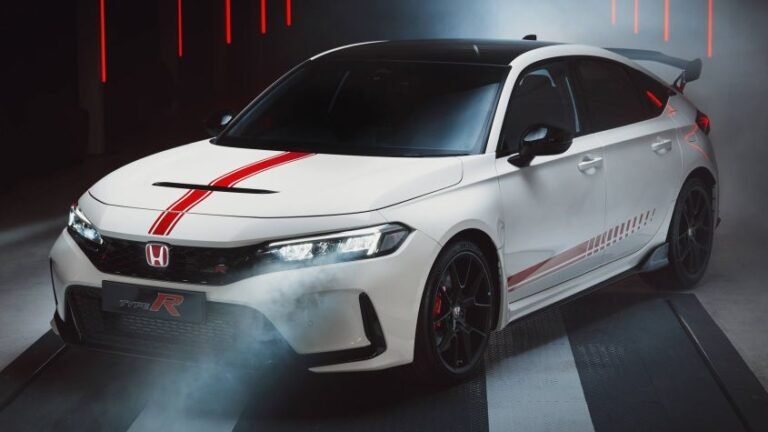 New 2025 Honda Civic Type R Ultimate Edition - pictures