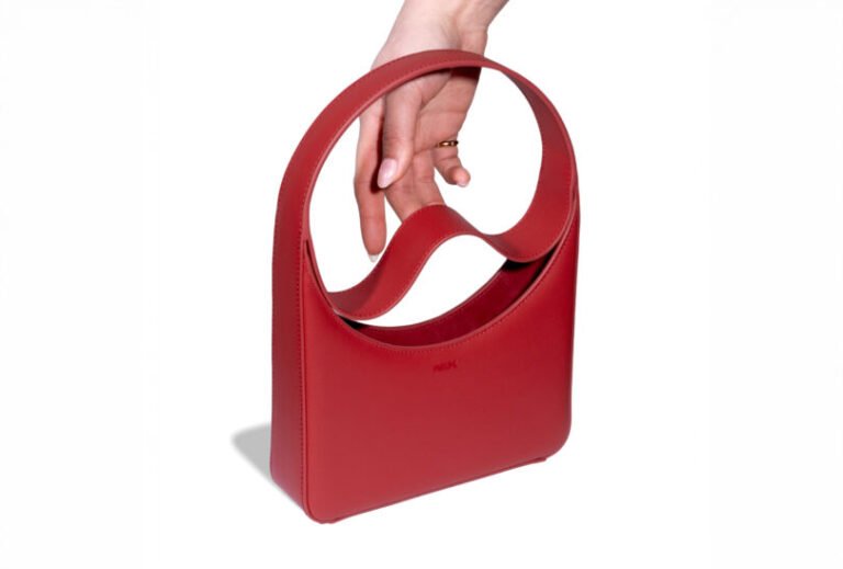 Take 5: Knit Coral, Verdant Brushstrokes, the Tati Bag + More
