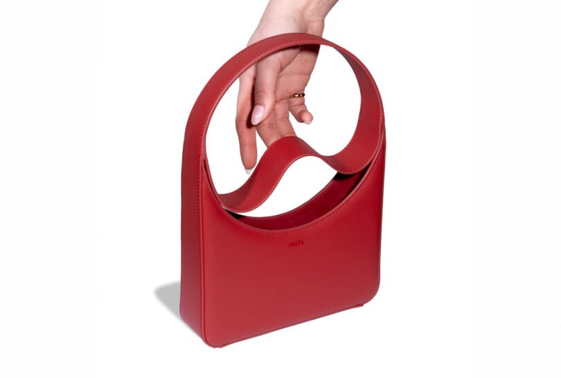 Take 5: Knit Coral, Verdant Brushstrokes, the Tati Bag + More