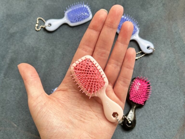 *HOT* Unbrush Mini Keychain Brush Only $3.49 on Amazon (Reg. $7)