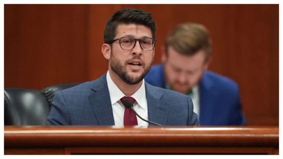 Florida AG asks Supreme Court to pave way for new immigration law