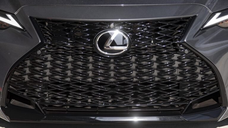 Video: The Oldest Lexus On Sale Is Finally Ready To End Production