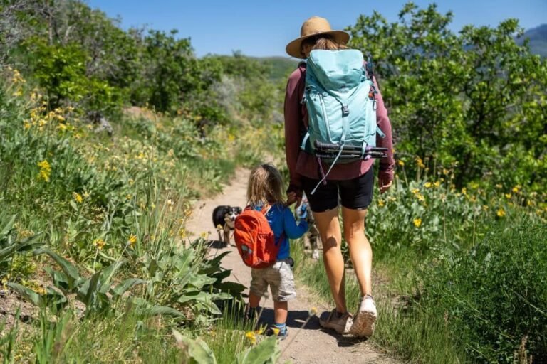 How to Tell If a Hiking Daypack Fits You Well (and Why It Matters)