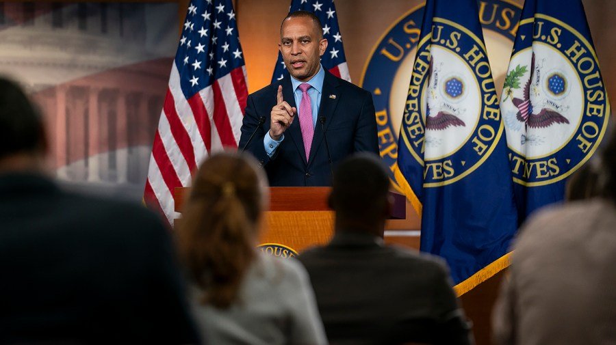 Watch live: Jeffries holds press conference amid LA protest turmoil