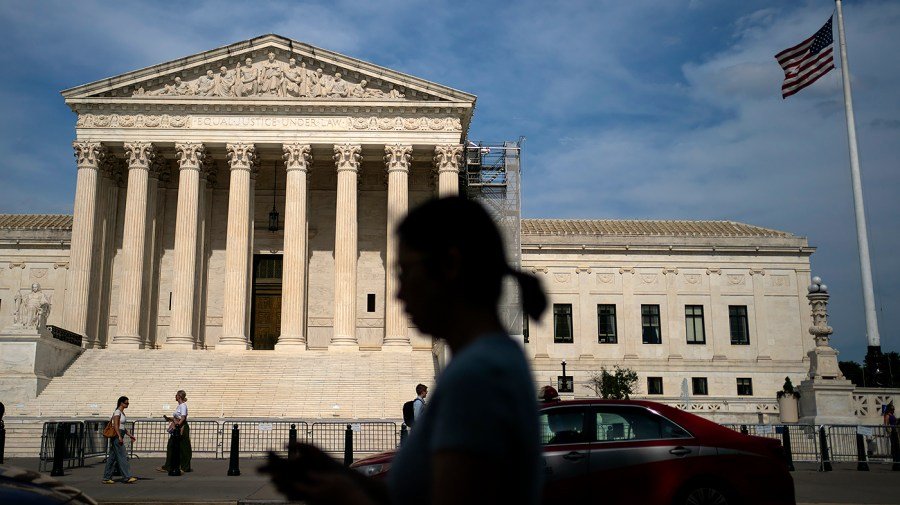 Supreme Court upholds federal internet subsidy programĀ