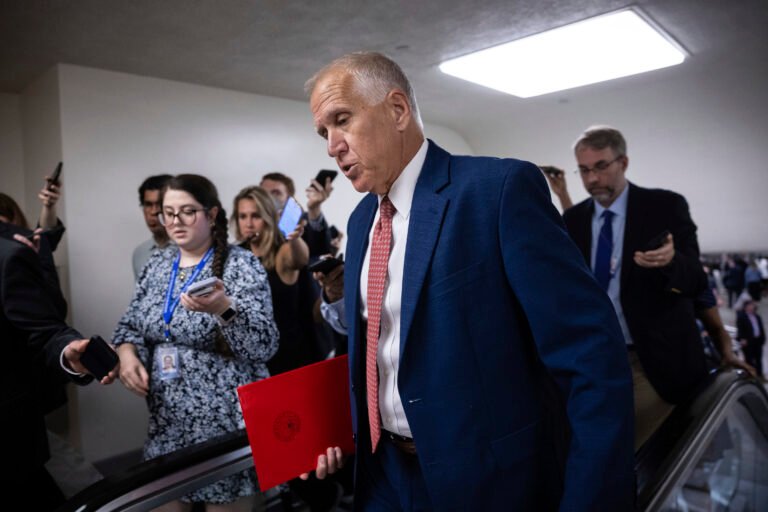 Thom Tillis says he will retire following Trump attacks