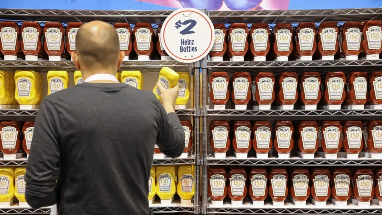 Kraft Heinz could be splitting up in a deal worth nearly $20 billion