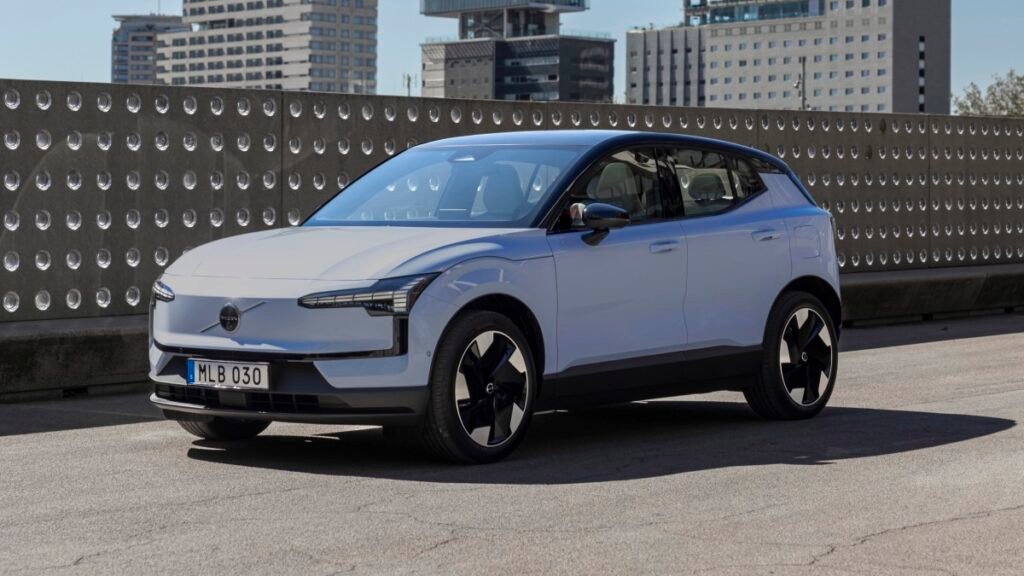 MINI Should Be Concerned About The Volvo EX30's Range