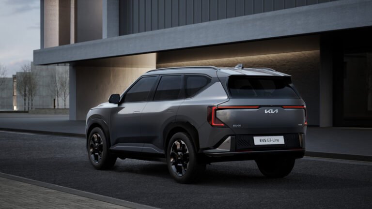2026 Kia EV5 Is Coming To America As A Sportage EV With More Space