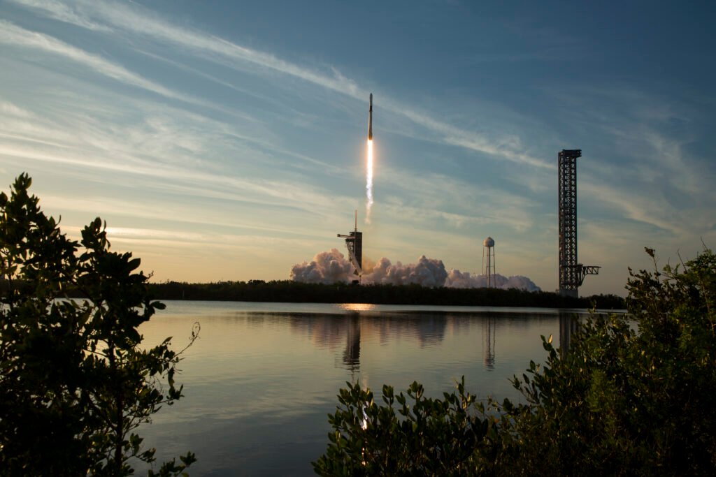 Over 2,000 senior staff set to leave NASA under agency push