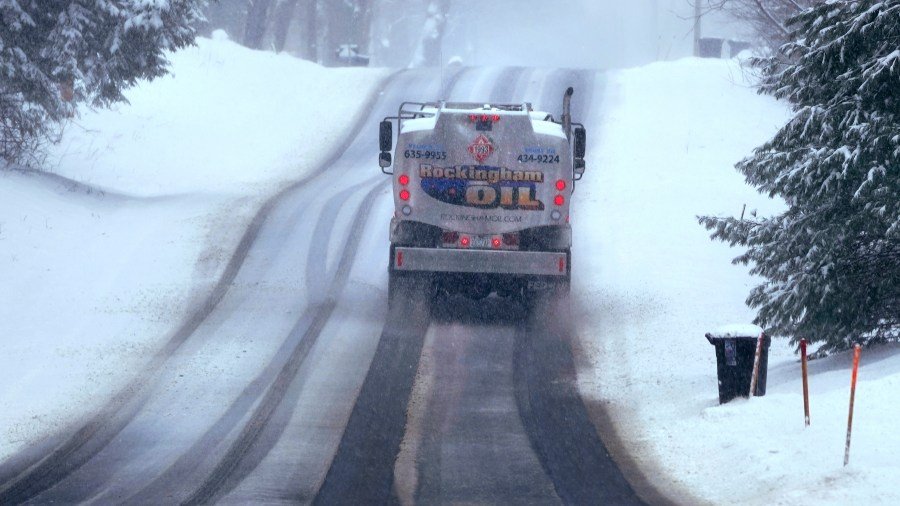 Plunging snowpack levels may be curbing carbon storage capabilities of trees: Study