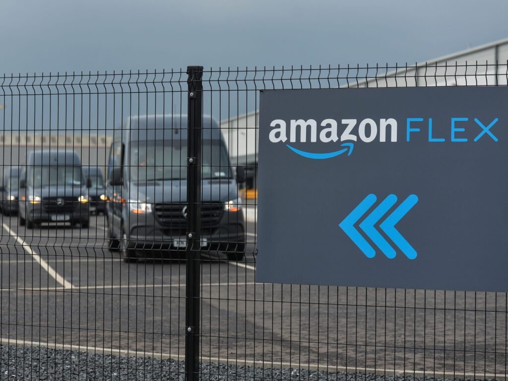 Amazon Flex workers' schedules aren't so flexible after all, new report suggests