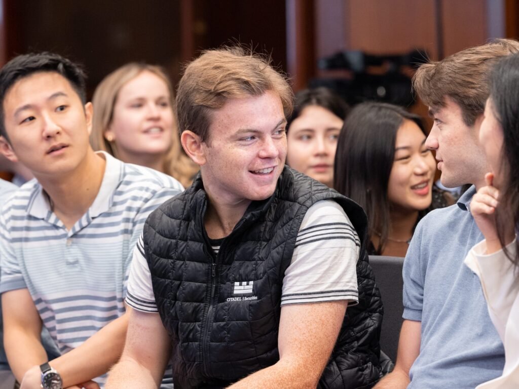 How to get jobs and internships at top hedge funds like Citadel, D.E. Shaw, and Point72