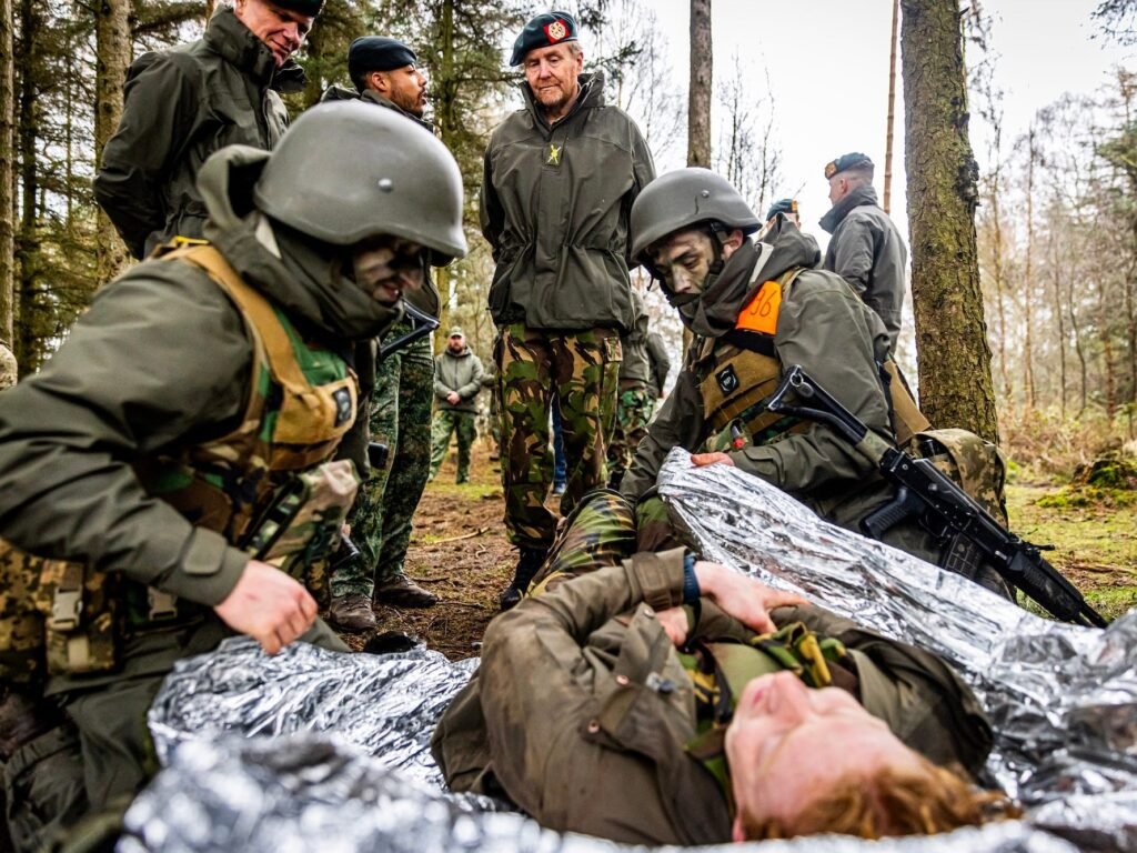 Western trainers use amputee actors to prep Ukrainian recruits for the 'shock' of blown-off limbs and other war wounds