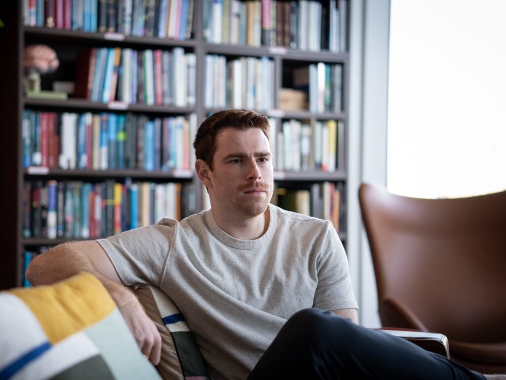 How Google found its AI hype guy